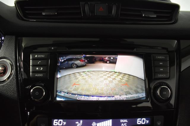 Used 2022 Nissan Rogue Sport SV AWD/4WD image 23