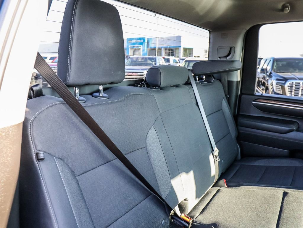 Used 2025 Chevrolet Silverado 2500 LT w/ Convenience Package image 24