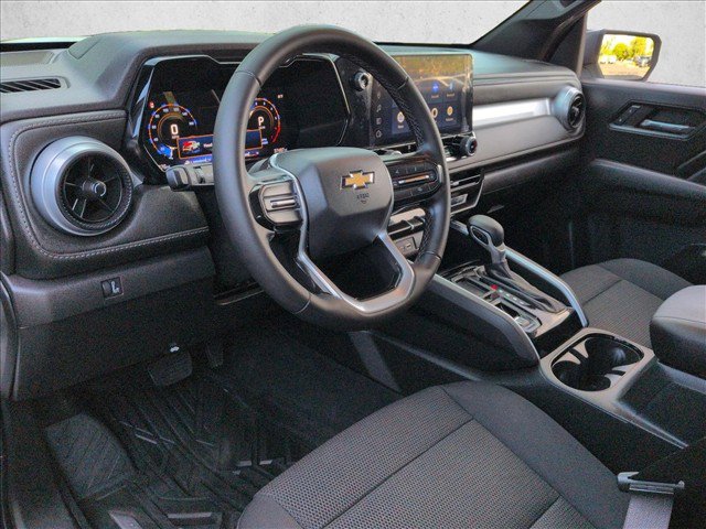 Used 2024 Chevrolet Colorado LT RWD image 13