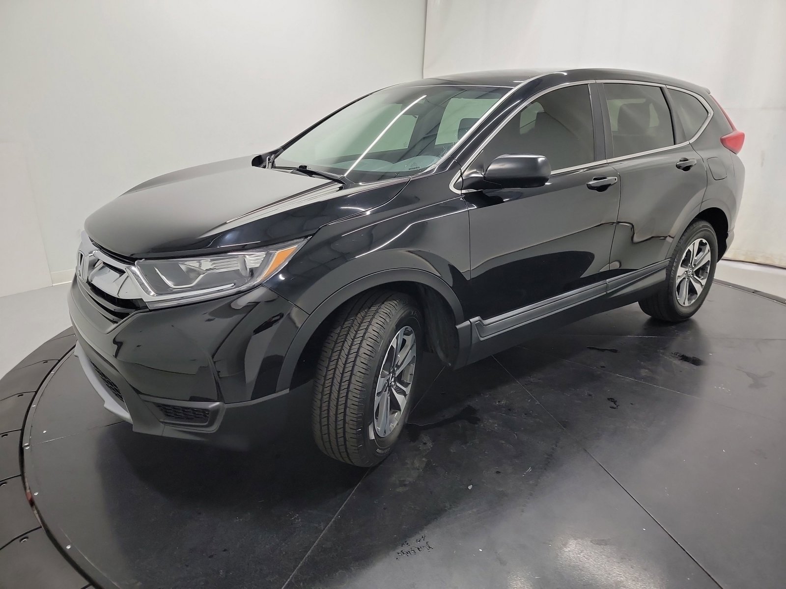 Used 2019 Honda CR-V LX image 3