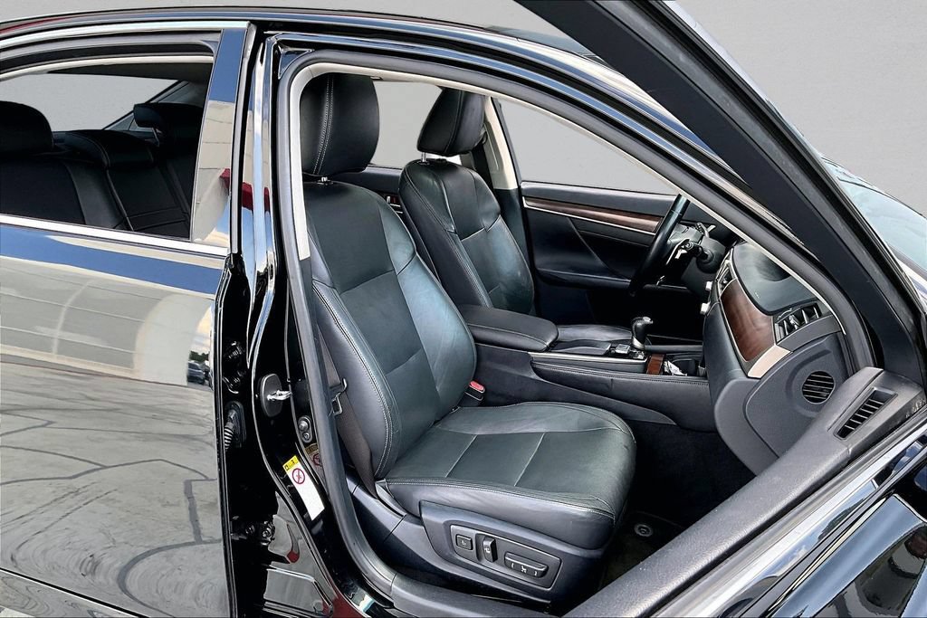 Used 2015 Lexus GS 350 w/ Premium Package RWD image 30