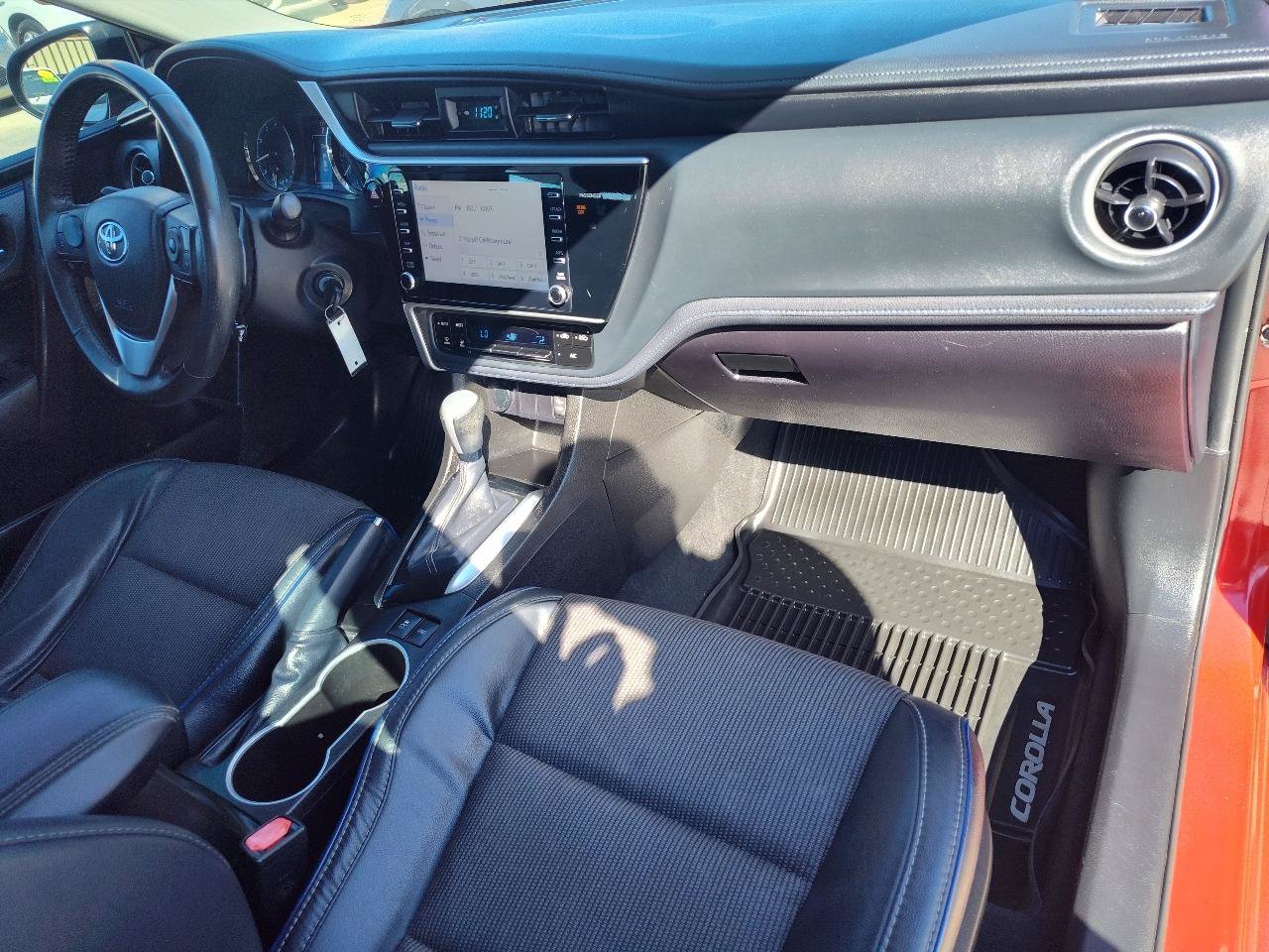 Used 2017 Toyota Corolla SE FWD image 42