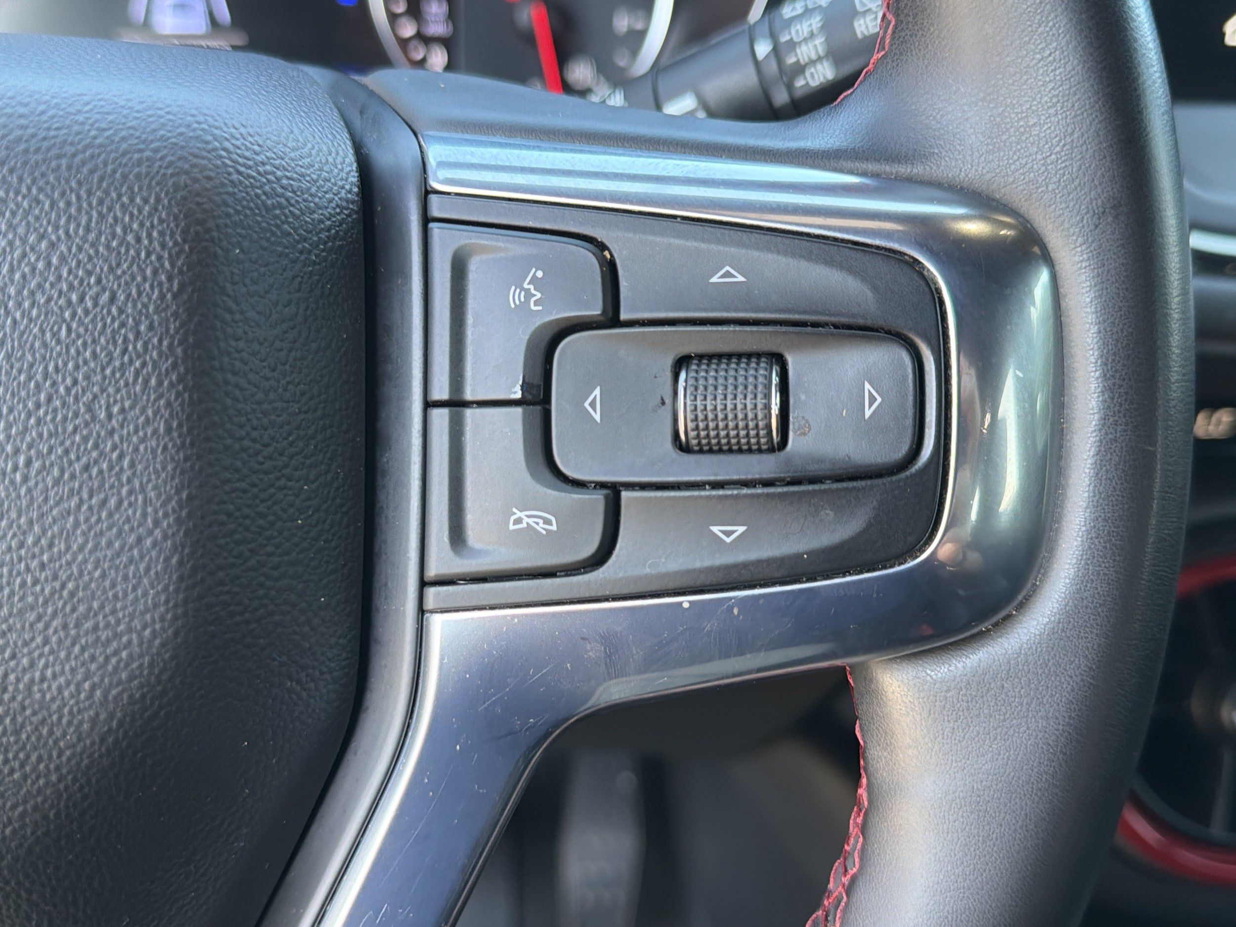 Used 2023 Chevrolet Blazer RS w/ Driver Confidence II Package FWD image 16