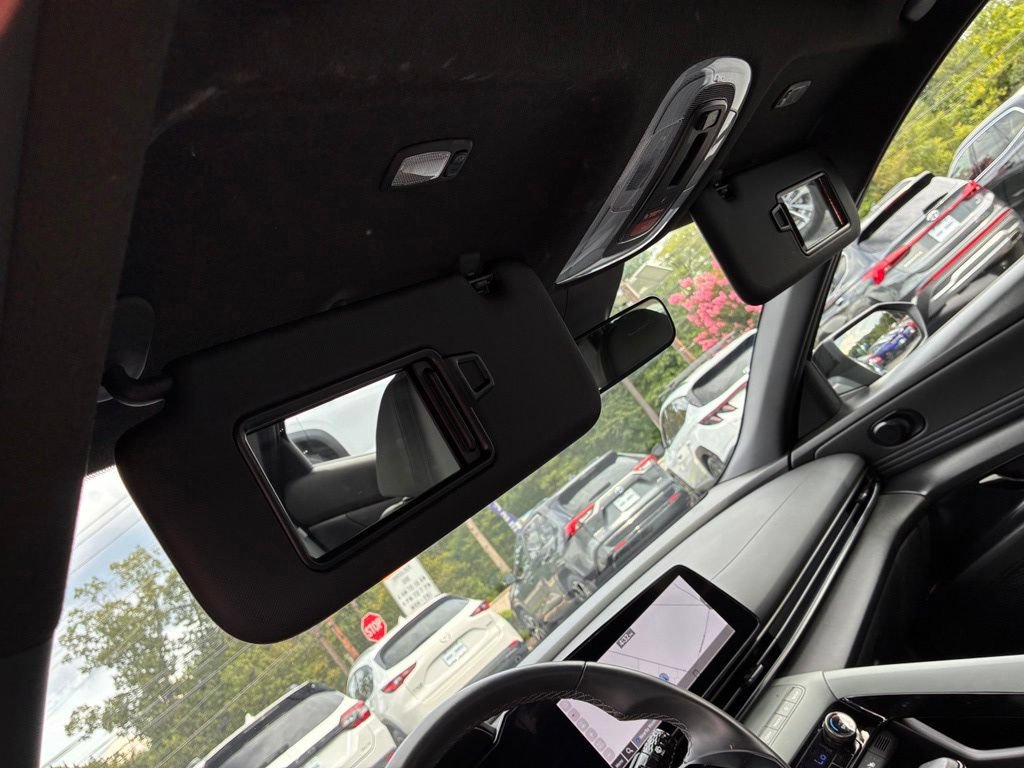 Used 2025 Hyundai Elantra Limited w/ Cargo Package FWD image 46