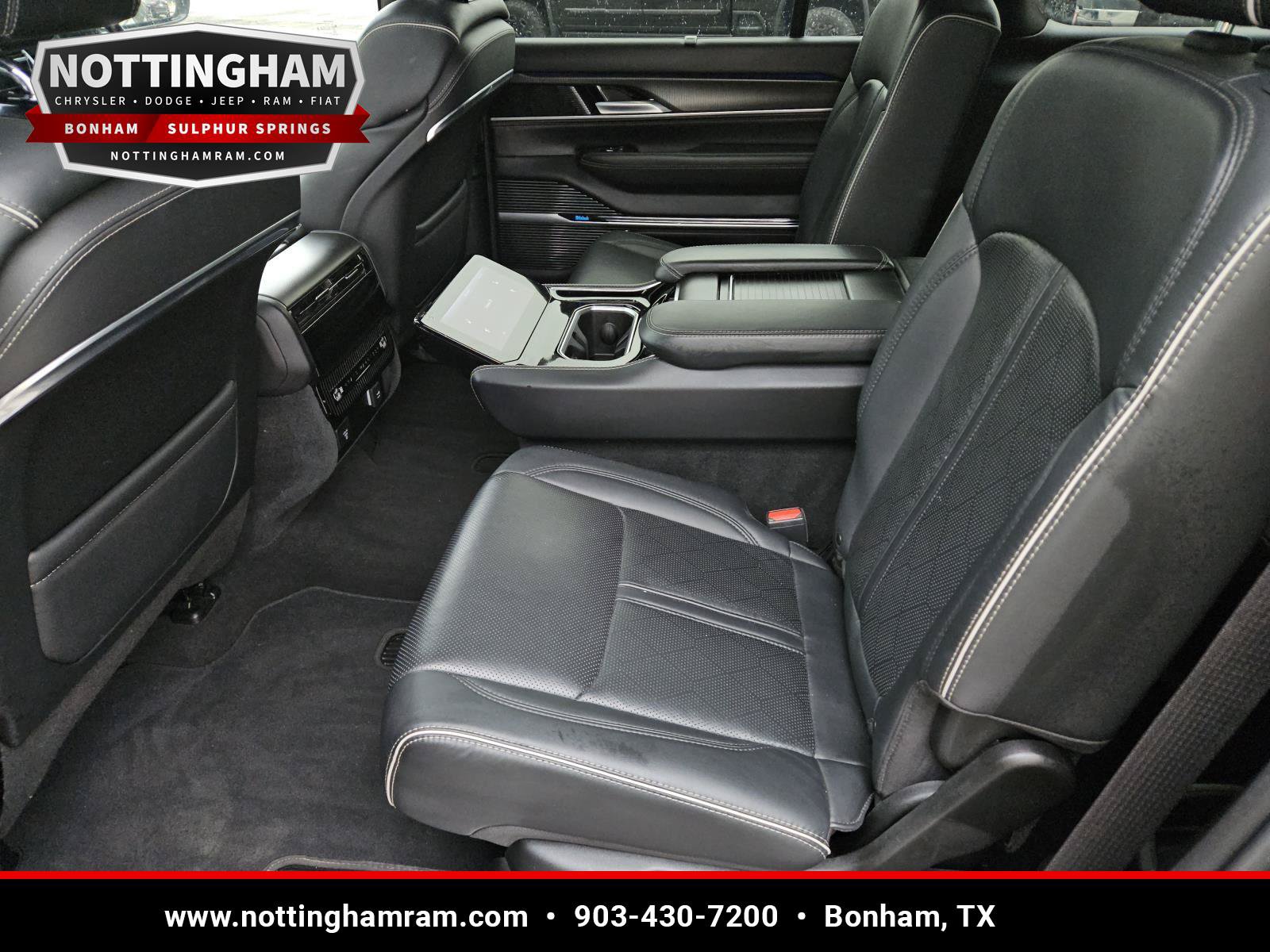 Used 2024 Jeep Grand Wagoneer L Series II w/ Quick Order Packagew 28T AWD/4WD image 28