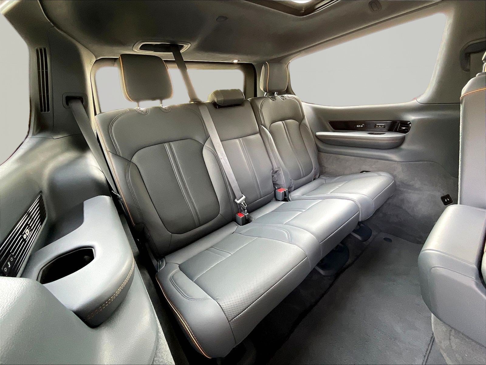 Used 2022 Jeep Grand Wagoneer Series II w/ Convenience Group III AWD/4WD image 26