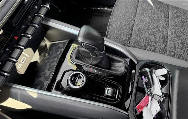 Used 2024 Chevrolet Colorado ZR2 w/ Safety Package image 16