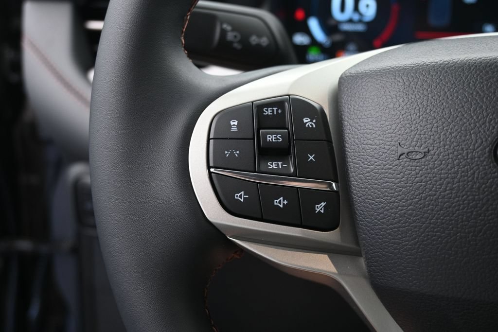 New 2026 Ford Explorer Active AWD/4WD image 30