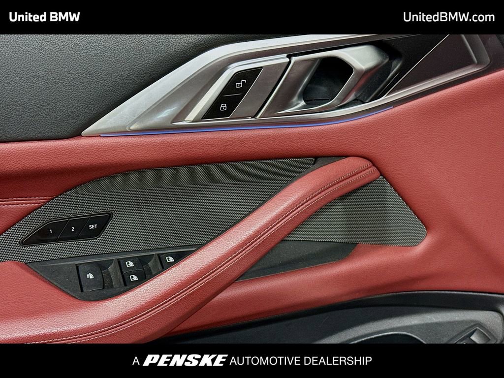 Used 2024 BMW M440i Convertible image 3