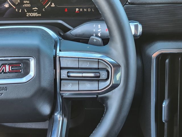 Used 2025 GMC Acadia Elevation image 28