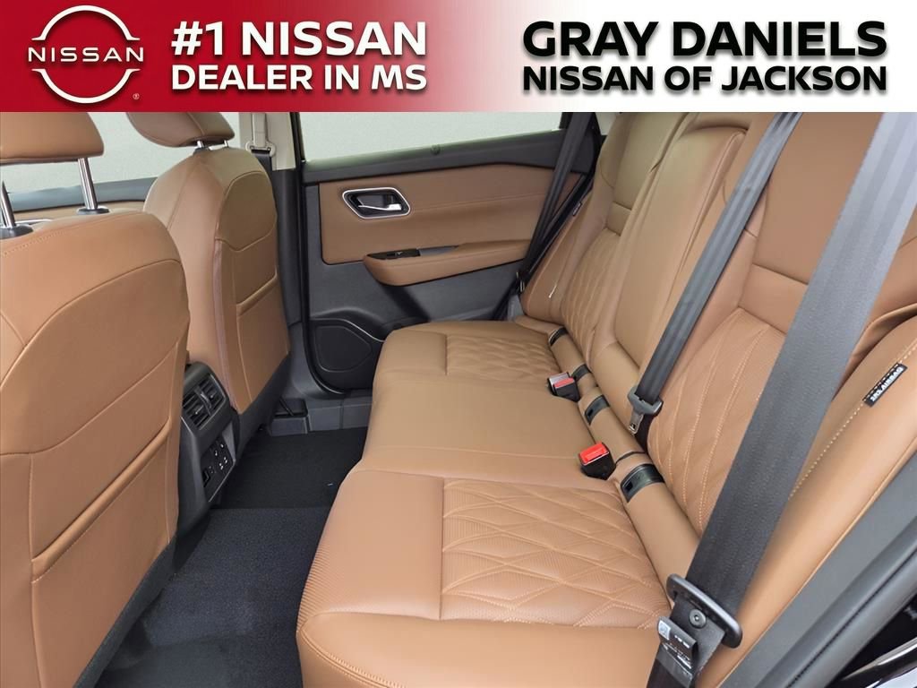 New 2026 Nissan Rogue Platinum w/ Platinum Premium Package image 16