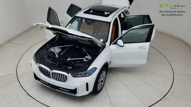Used 2025 BMW X5 xDrive40i AWD/4WD image 84