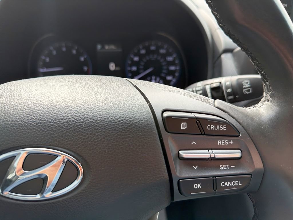 Certified 2021 Hyundai Kona SEL Plus w/ Cargo Package image 21
