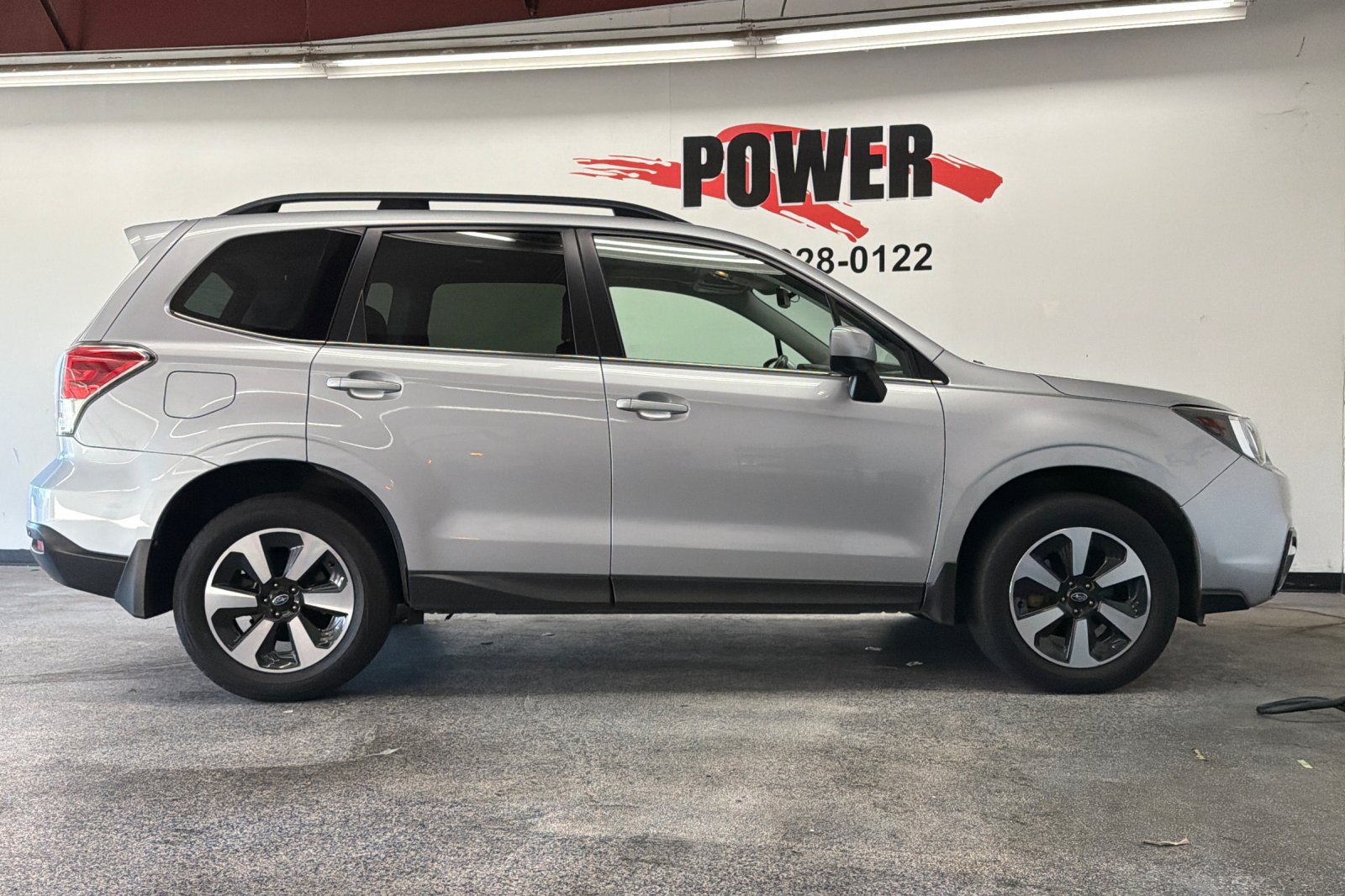 Used 2018 Subaru Forester 2.5i Limited AWD/4WD image 2