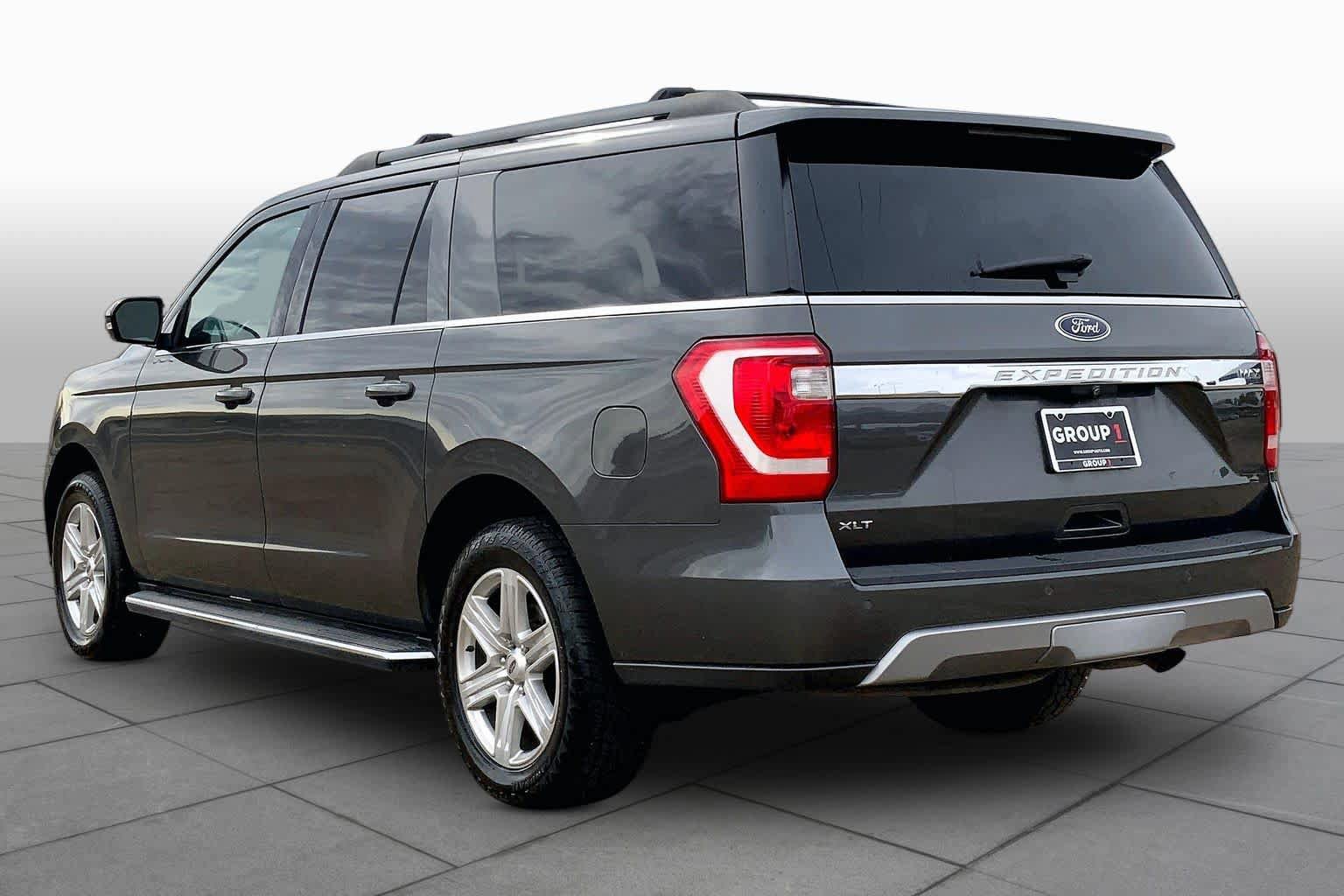 Used 2019 Ford Expedition Max XLT w/ Equipment Group 202A RWD image 12