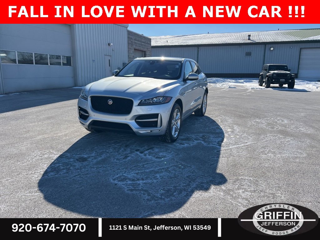 Used 2017 Jaguar F-PACE R-Sport image 3