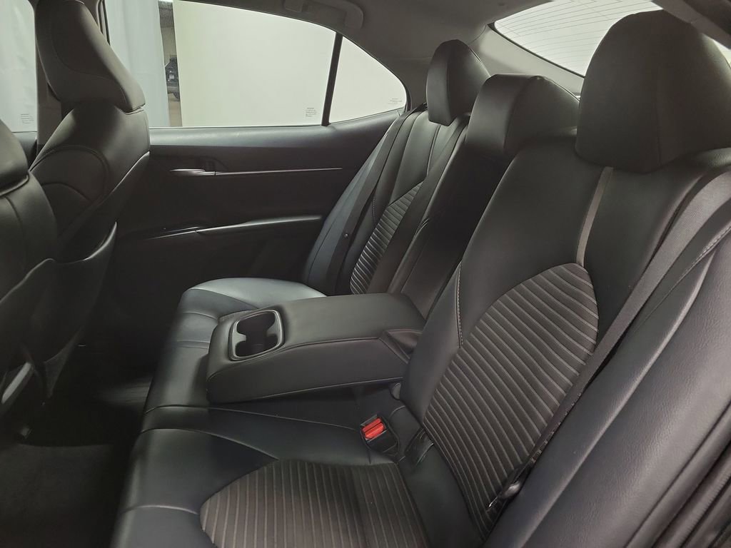 Used 2019 Toyota Camry SE image 19