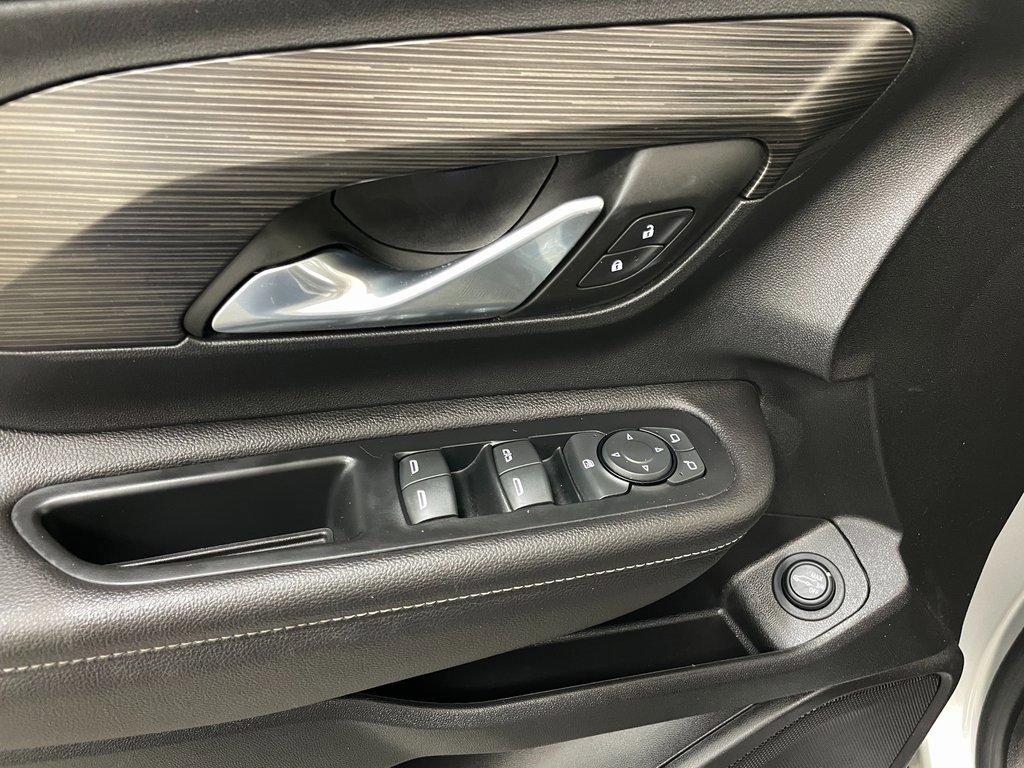 Certified 2022 GMC Terrain SLE w/ Driver Convenience Package image 24