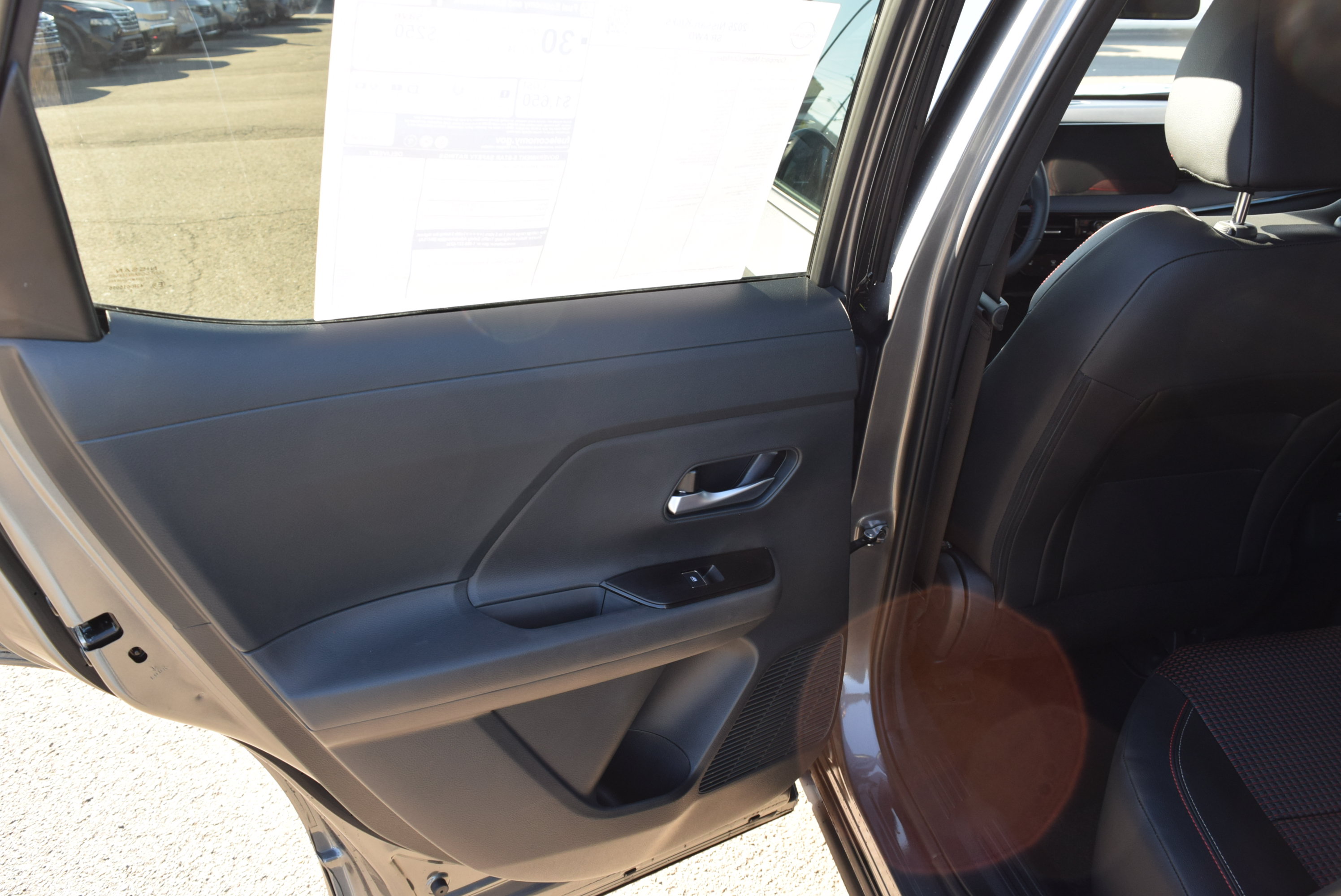 Used 2026 Nissan Kicks SR w/ Cold Weather Package AWD/4WD image 10