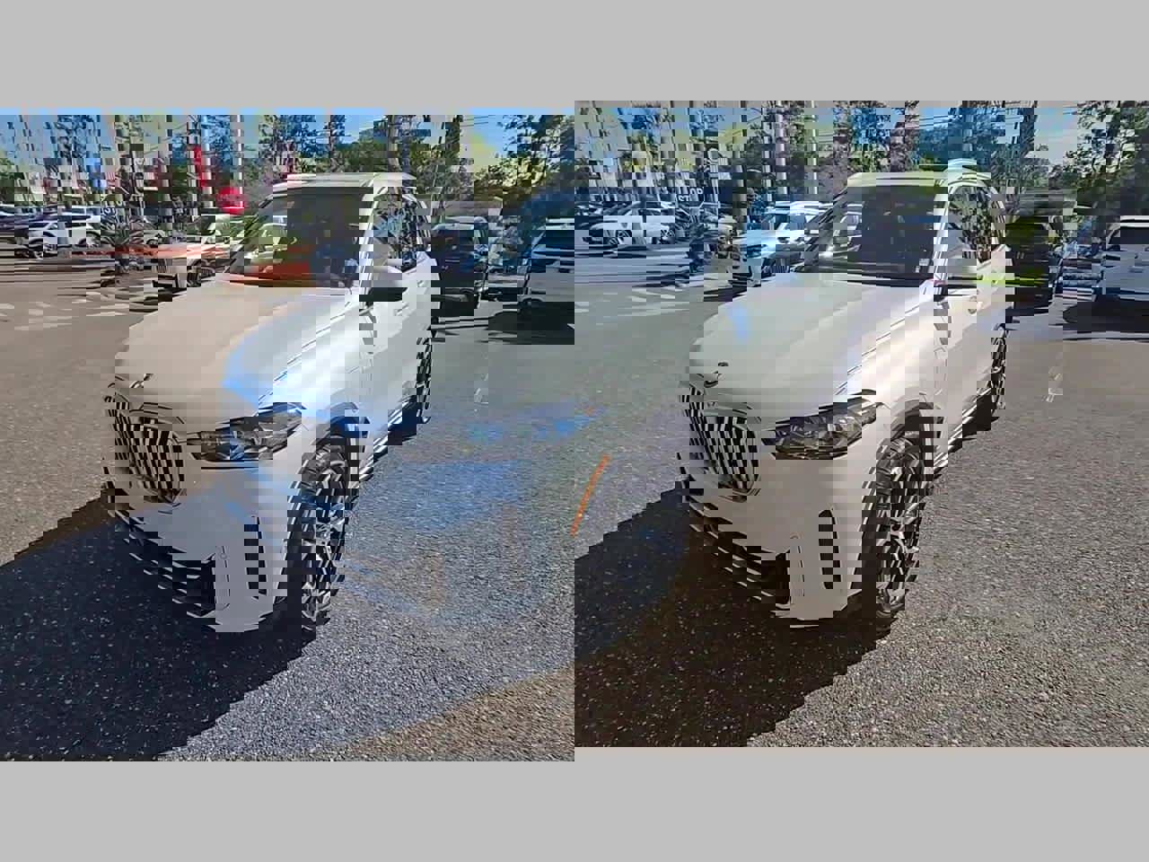 Certified 2025 BMW X5 xDrive50e w/ Premium Package image 18