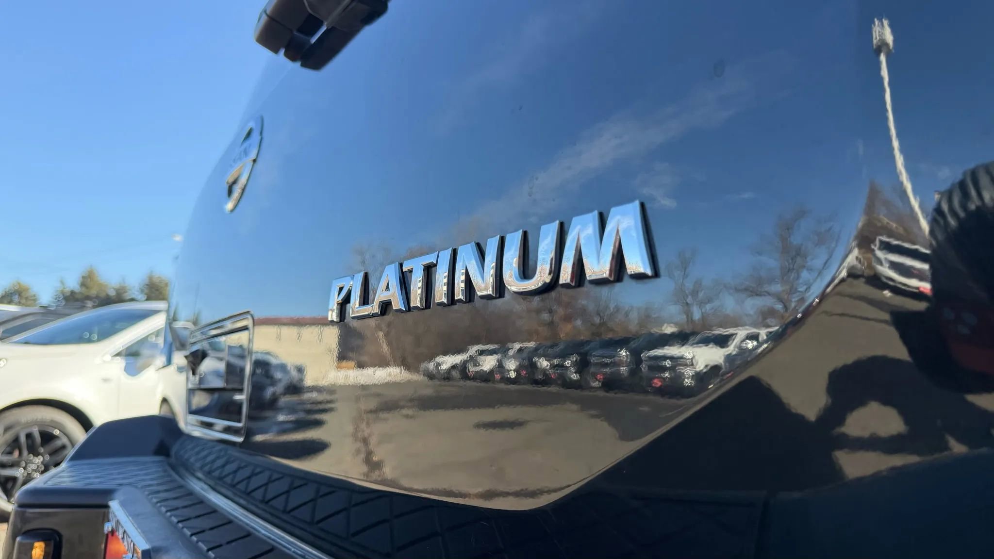 Used 2015 Nissan Armada Platinum w/ 2nd Row Captain Seat Package image 40