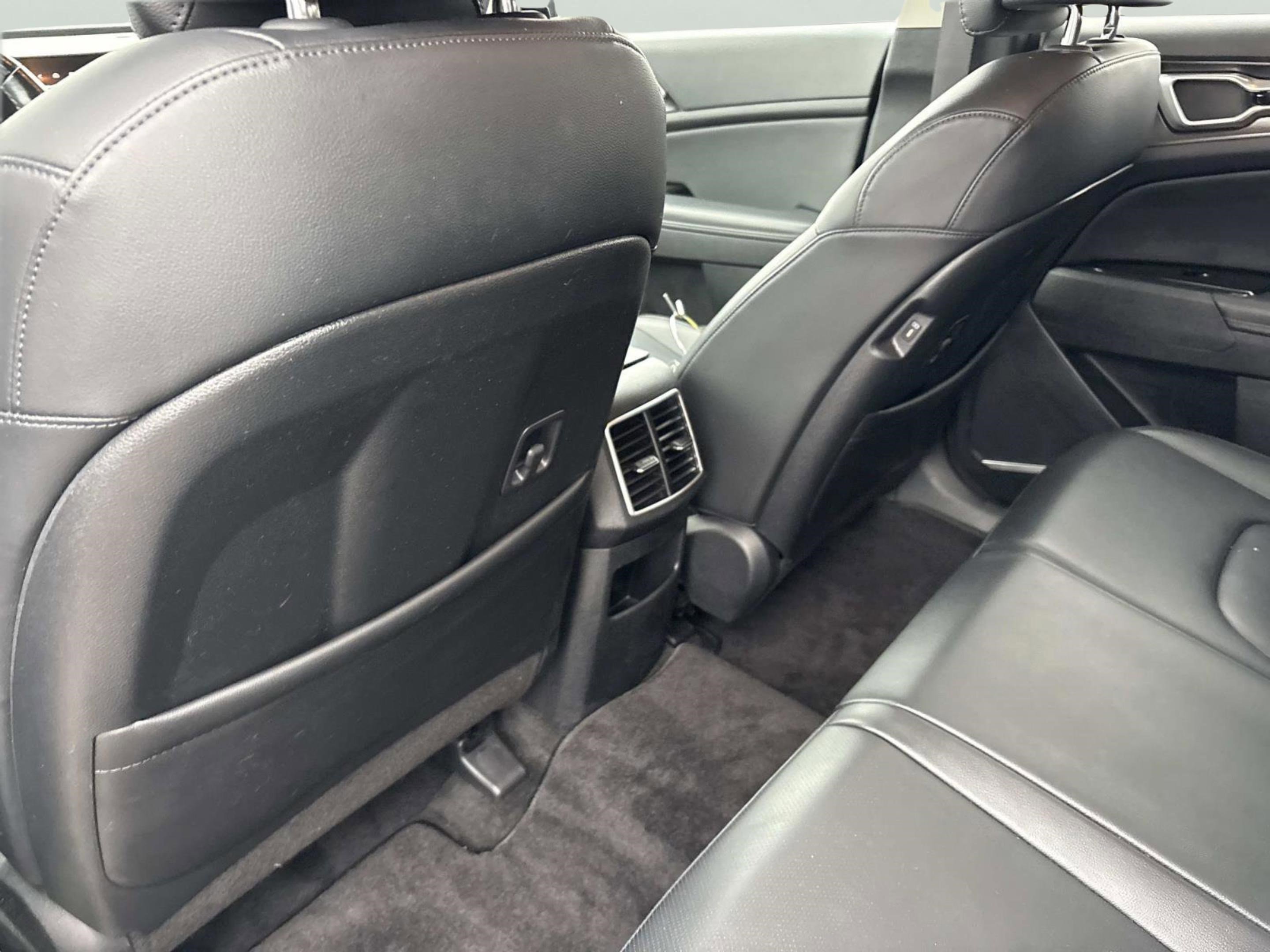 Used 2023 Kia Sportage EX image 16