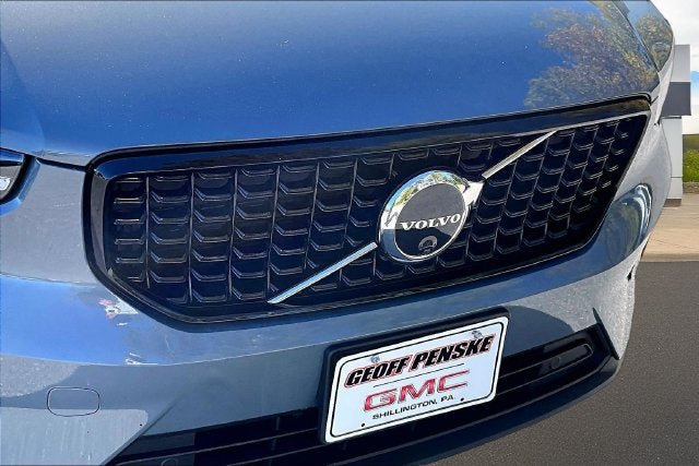 Used 2023 Volvo XC40 B5 Plus w/ Driver Assist Package AWD/4WD image 27