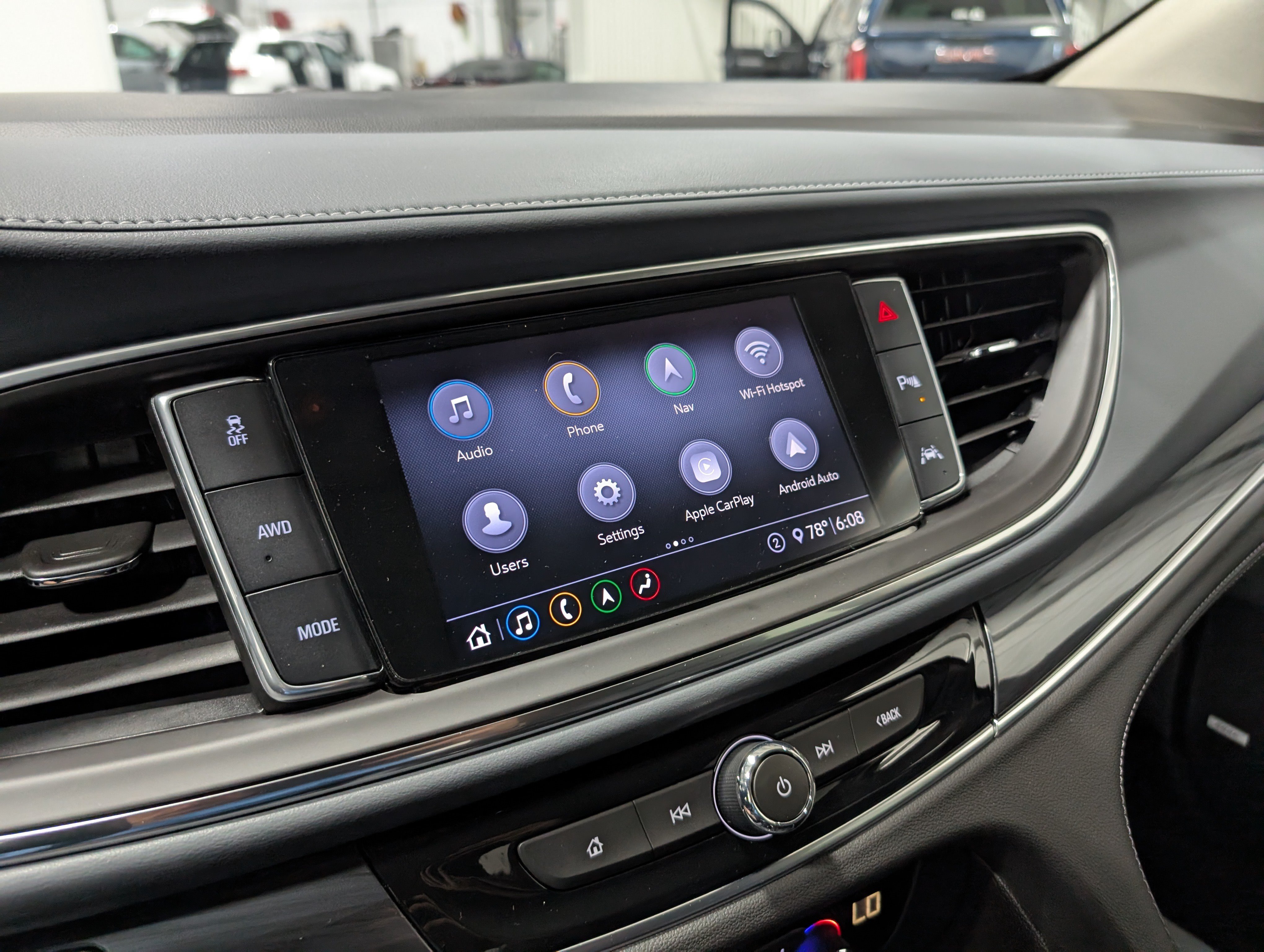 Used 2020 Buick Enclave Premium w/ Sun and Sites Package AWD/4WD image 24