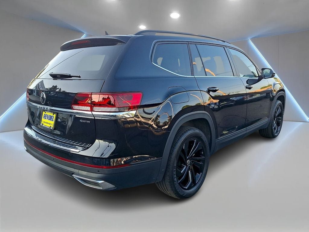 Certified 2023 Volkswagen Atlas SE w/ Black Wheel Package AWD/4WD image 4