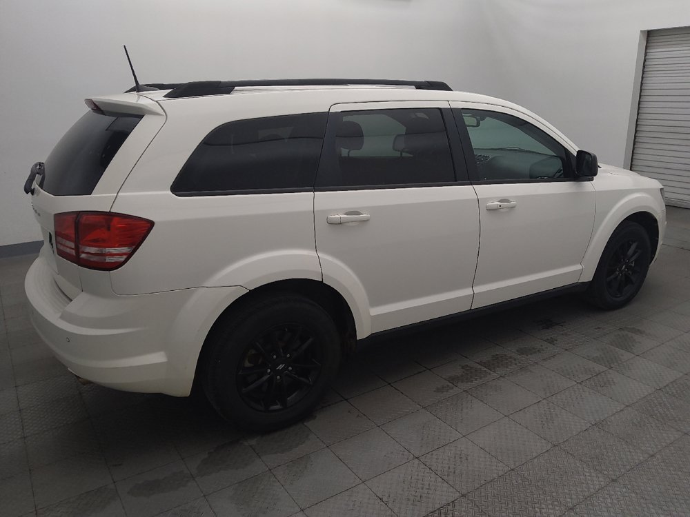 Used 2020 Dodge Journey SE w/ SE Popular Equipment Group FWD image 10