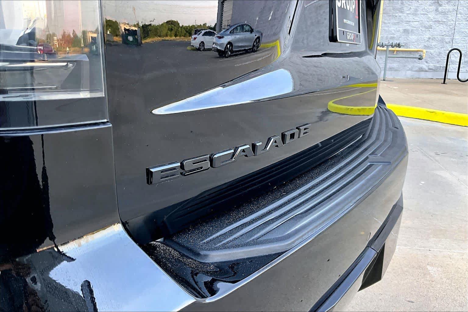 Used 2024 Cadillac Escalade Sport Platinum RWD image 28