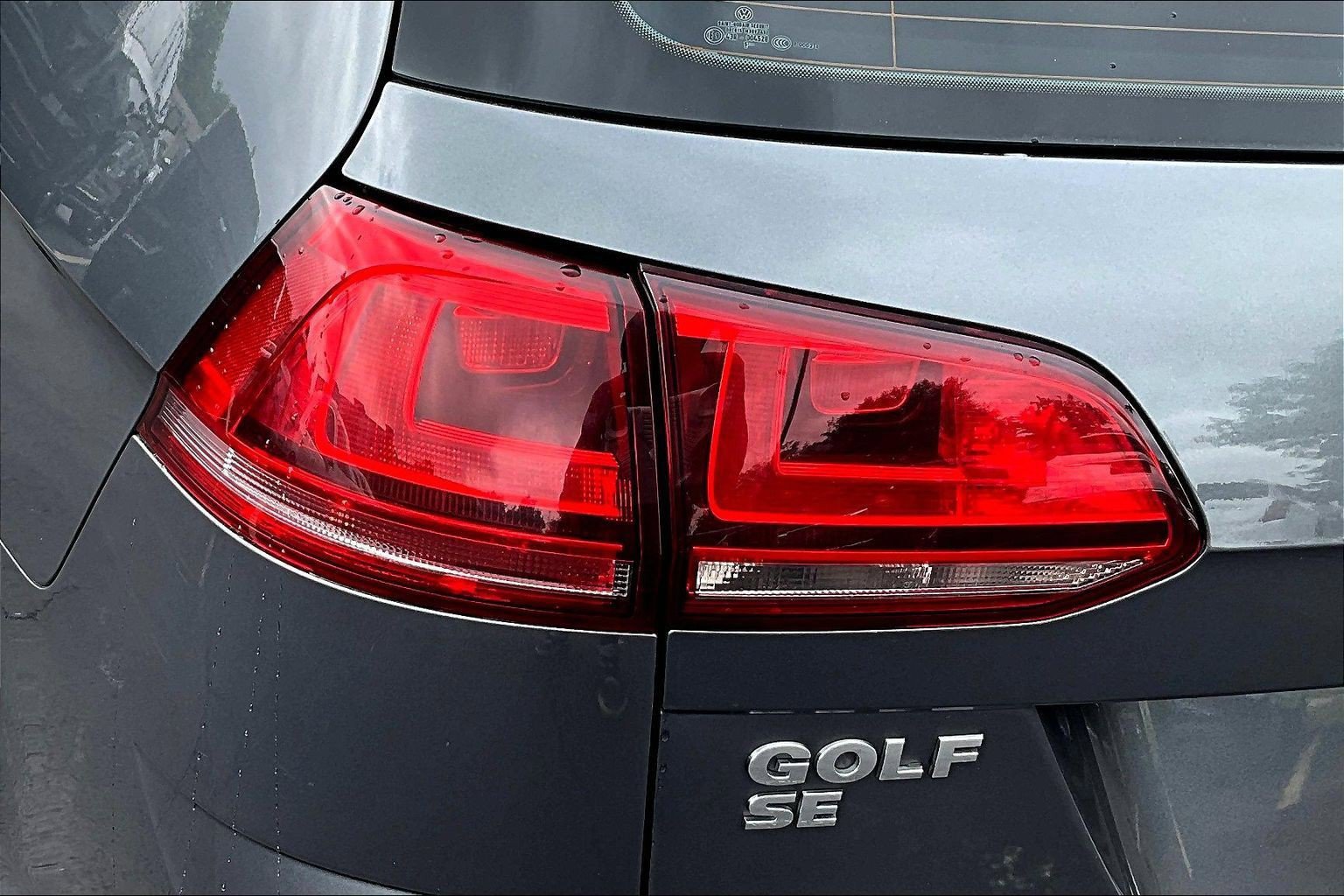 Used 2016 Volkswagen Golf SportWagen FWD image 23