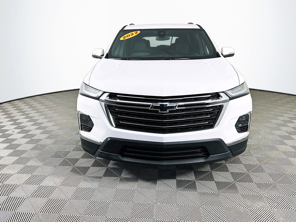 Used 2022 Chevrolet Traverse LT image 4
