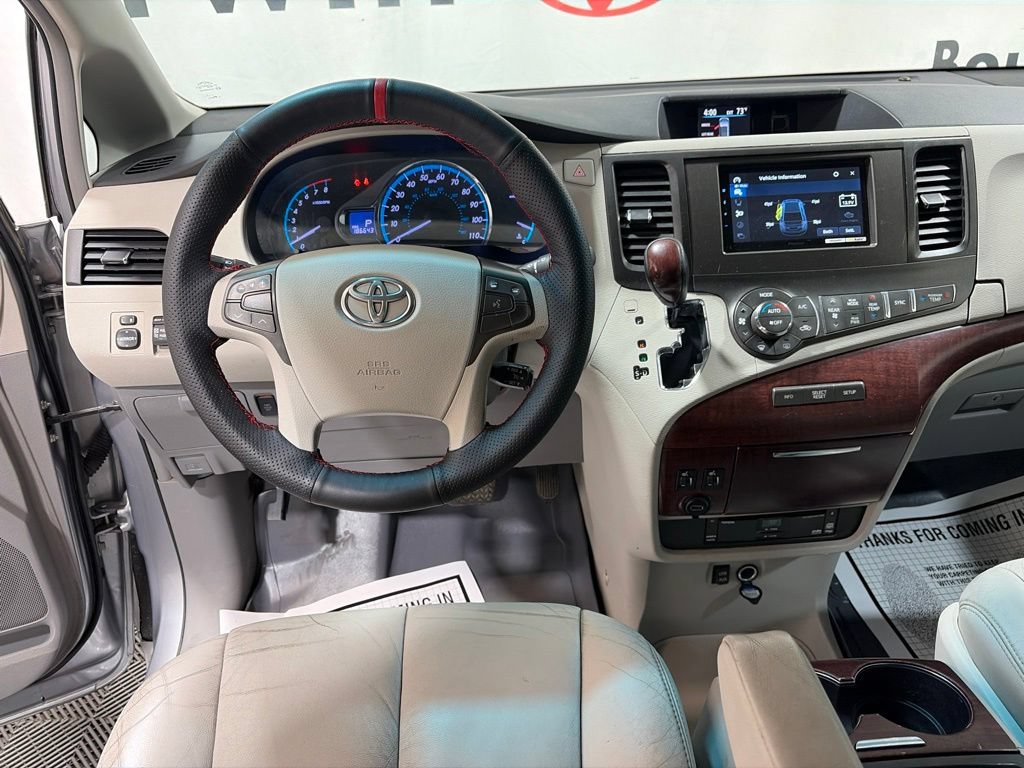 Used 2011 Toyota Sienna XLE w/ XLE Navigation Pkg FWD image 23