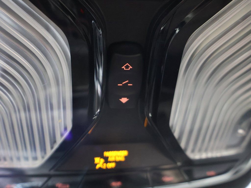 Used 2024 BMW X7 xDrive40i w/ Executive Package image 64