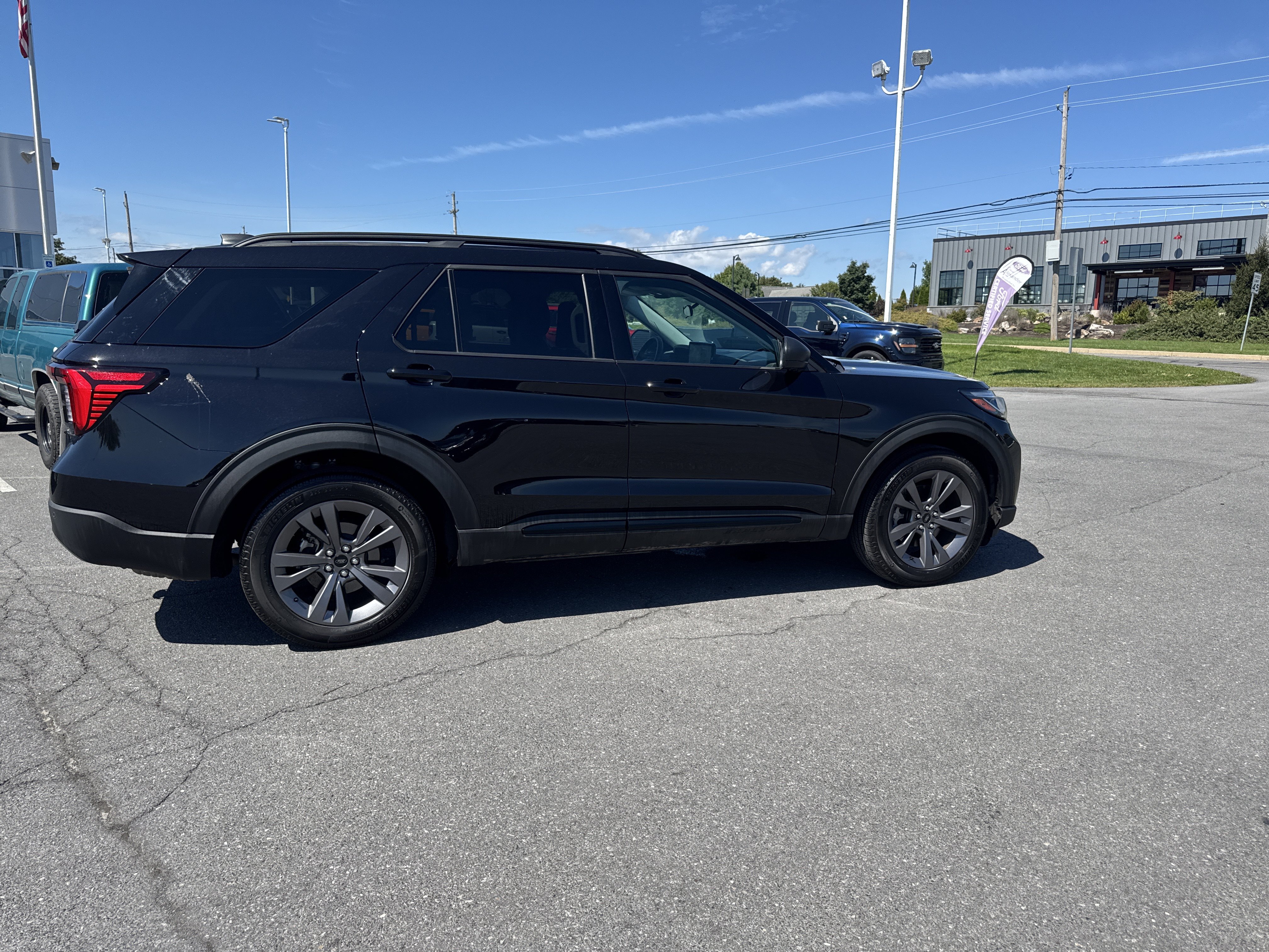 Used 2026 Ford Explorer Active w/ Active Comfort Package AWD/4WD video 2