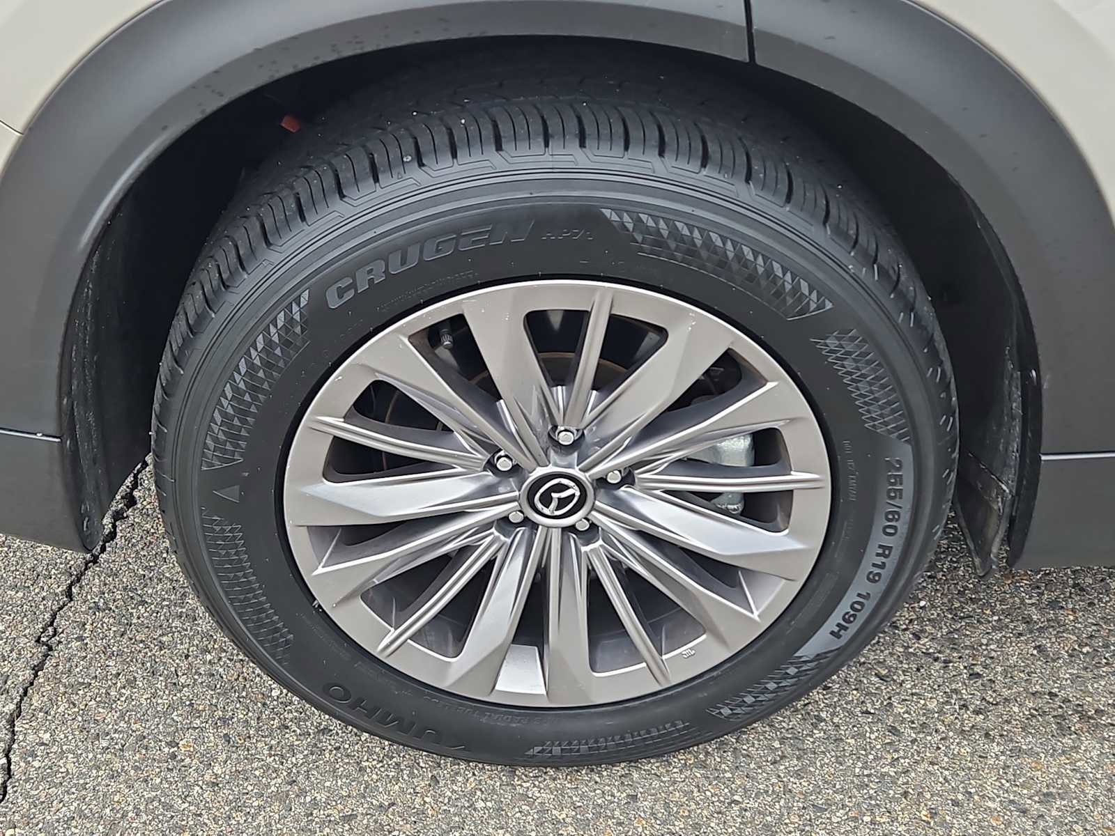 Used 2024 MAZDA CX-90 Plug-In Hybrid w/ Preferred AWD/4WD image 9