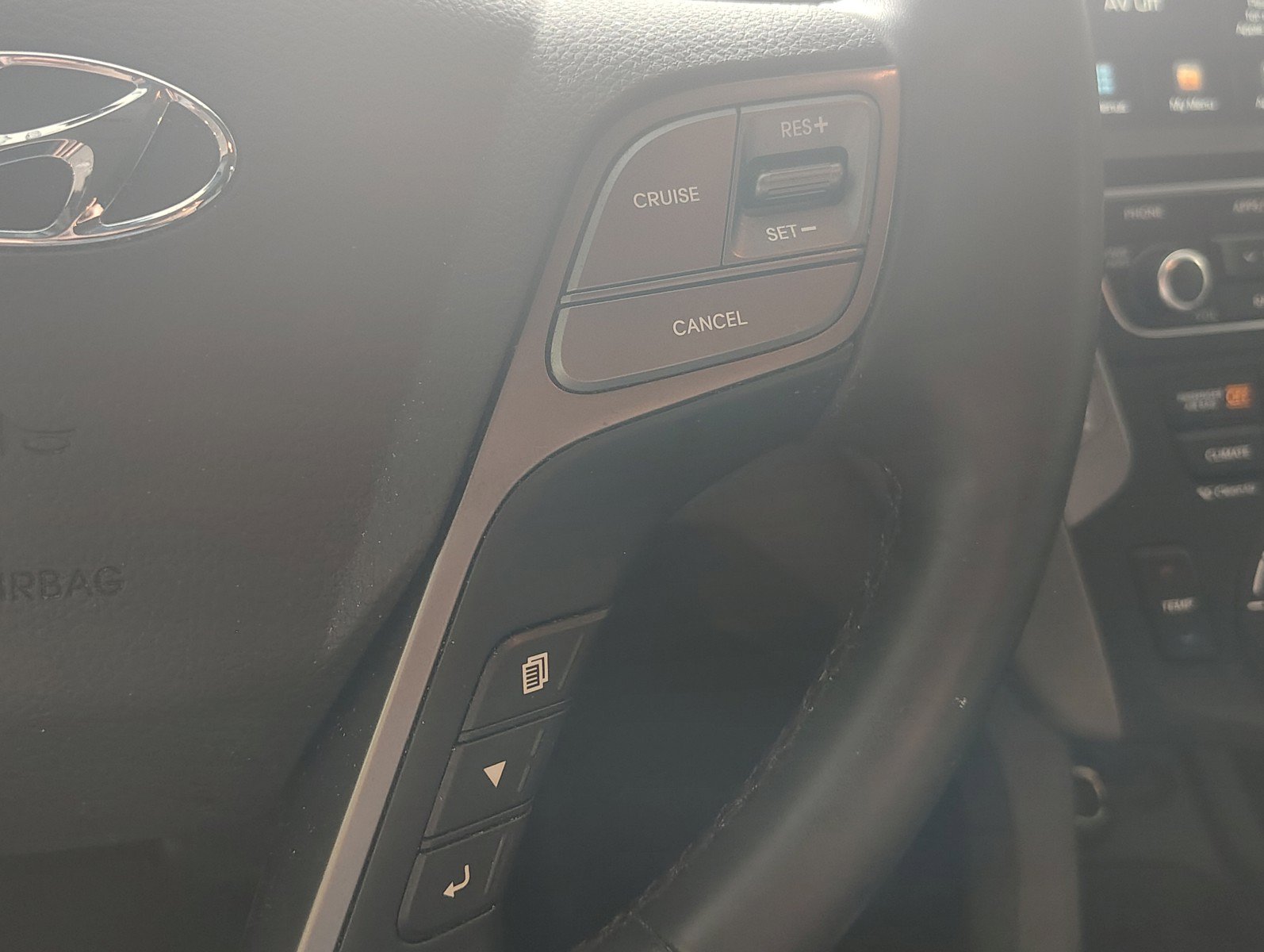 Used 2017 Hyundai Santa Fe Sport FWD image 15