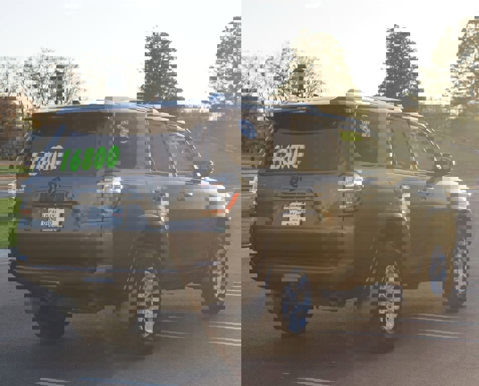 Used 2017 Toyota 4Runner SR5 image 12