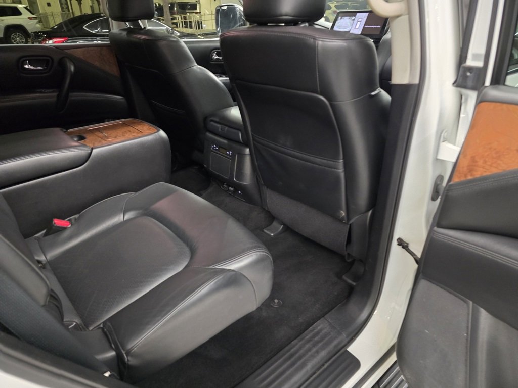 Used 2023 Nissan Armada SL w/ Captain's Chairs Package image 38