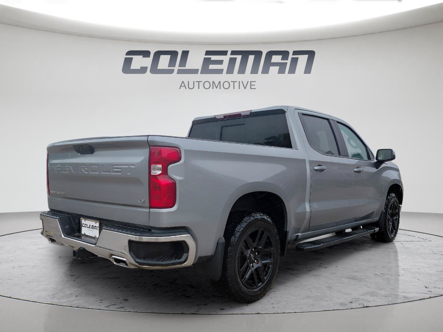 Used 2024 Chevrolet Silverado 1500 LT w/ Z71 Off-Road Package AWD/4WD image 7