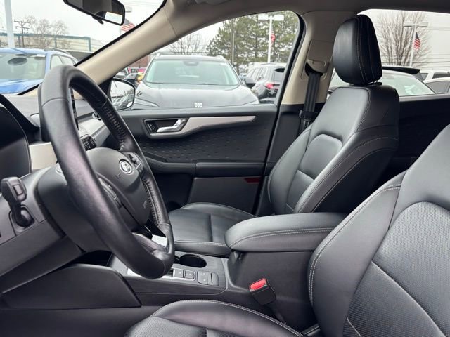 Used 2020 Ford Escape SEL image 12