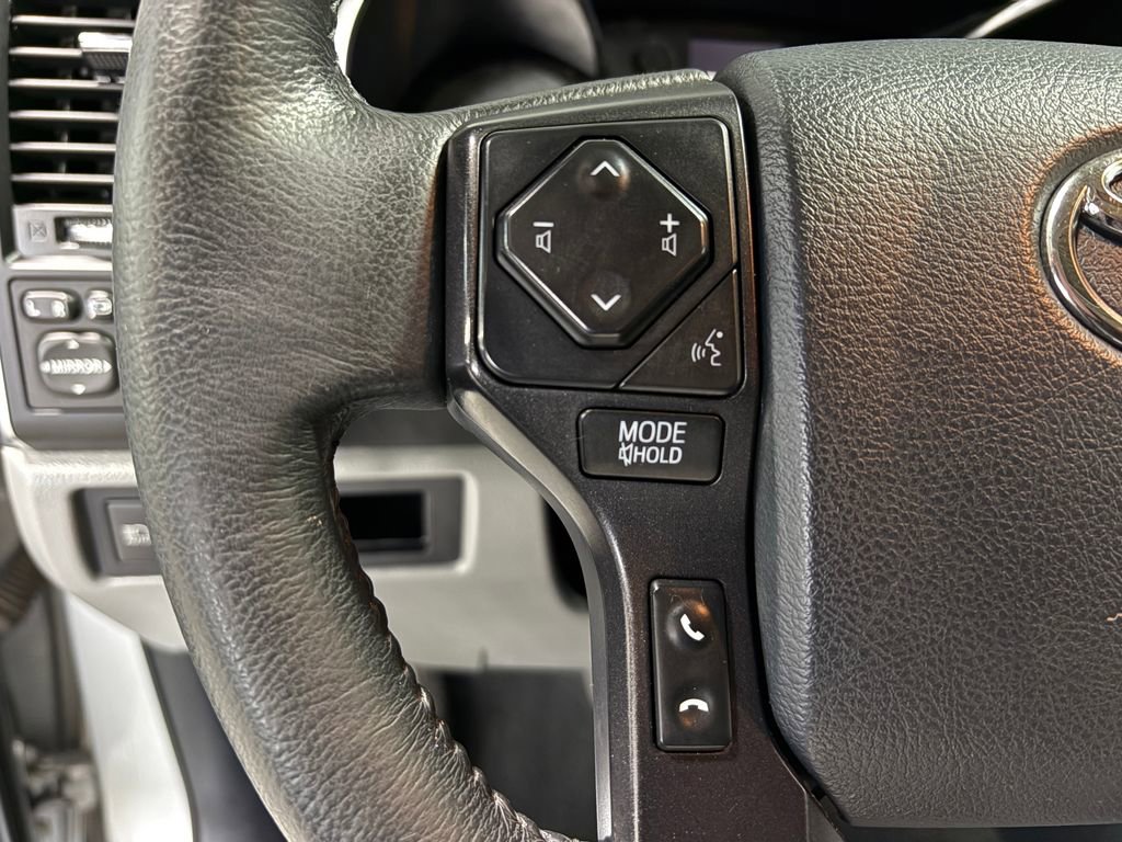 Used 2020 Toyota Sequoia Limited image 26