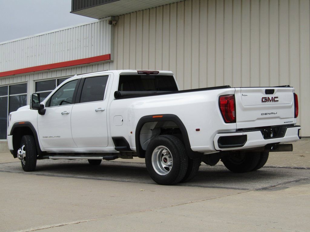 Used 2023 GMC Sierra 3500 Denali w/ Denali Ultimate Package image 10