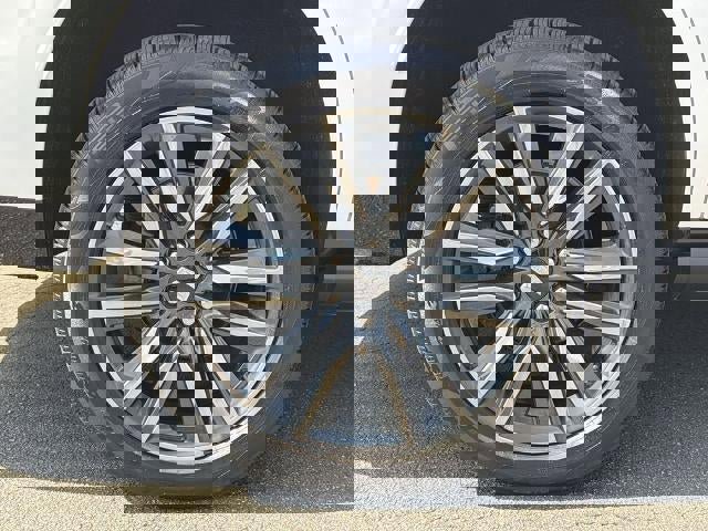 Certified 2024 Cadillac Escalade Sport Platinum AWD/4WD image 17