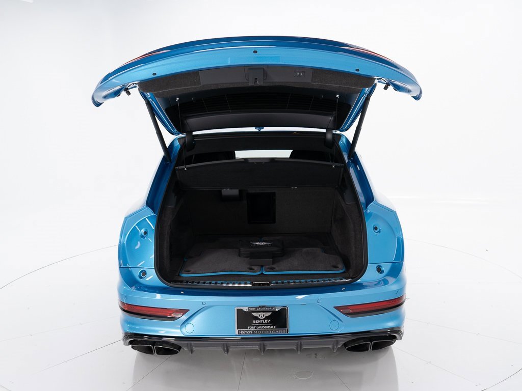 Used 2025 Bentley Bentayga S image 46