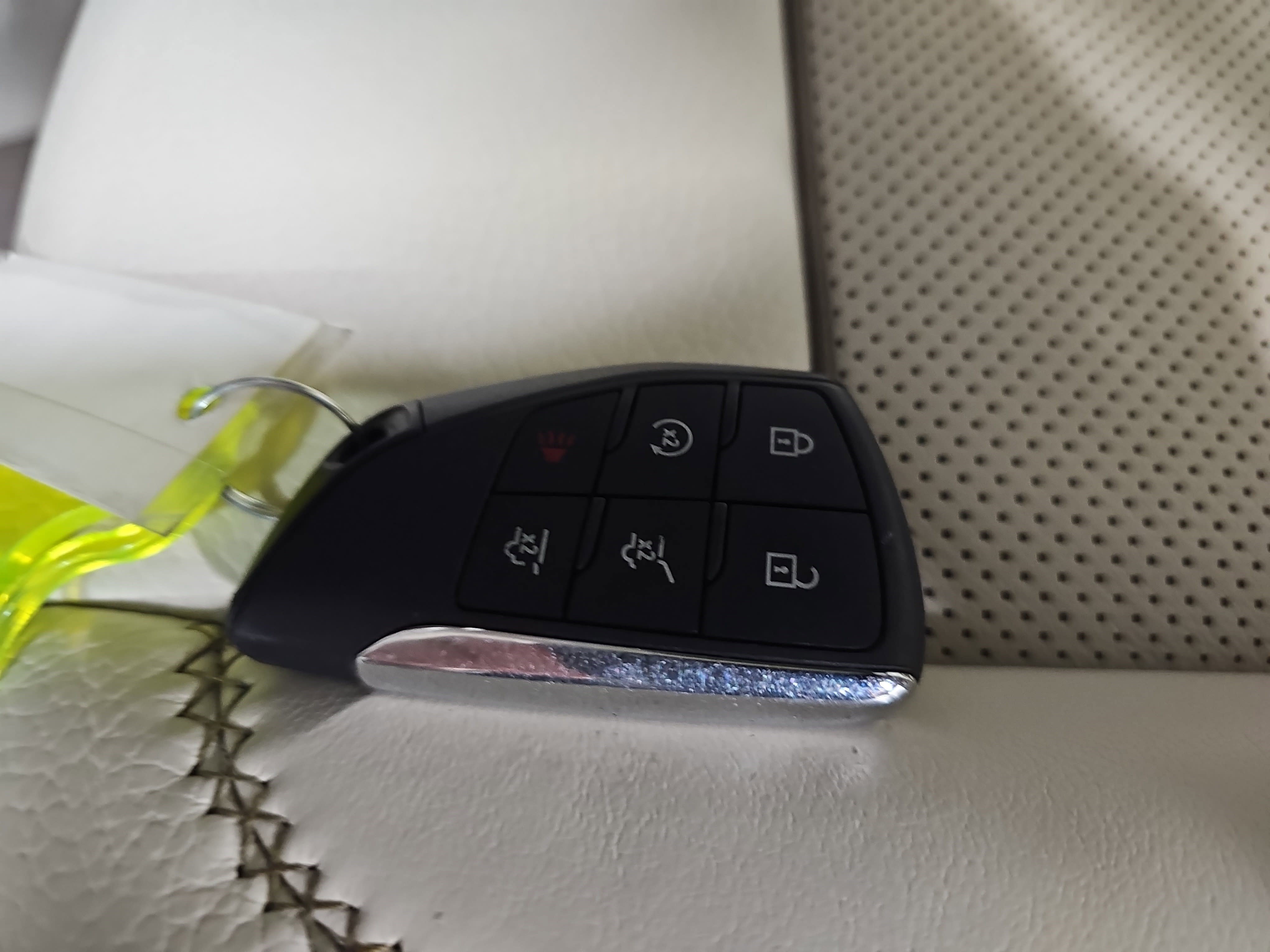 Used 2024 GMC Yukon Denali w/ Advanced Technology Package image 37