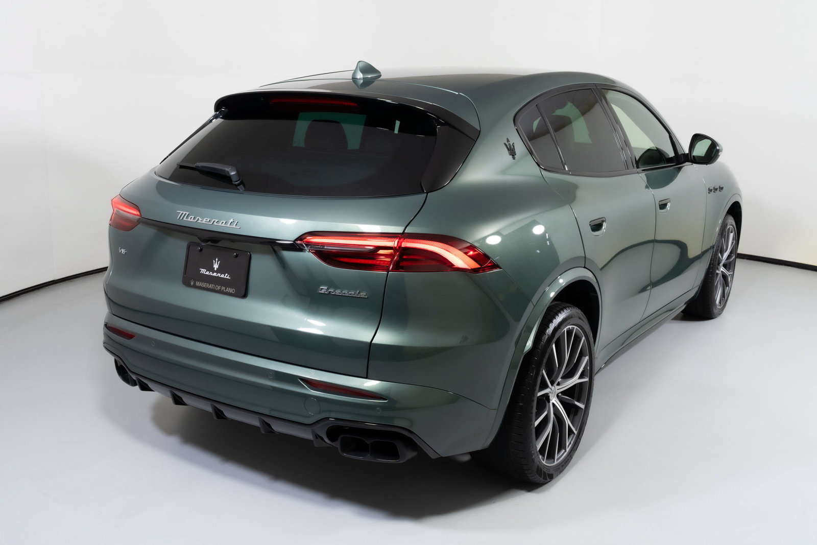 New 2026 Maserati Grecale Modena AWD/4WD image 2