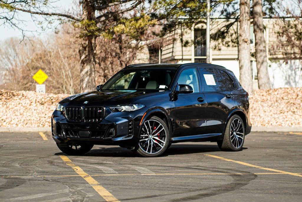 Certified 2025 BMW X5 M60i image 1