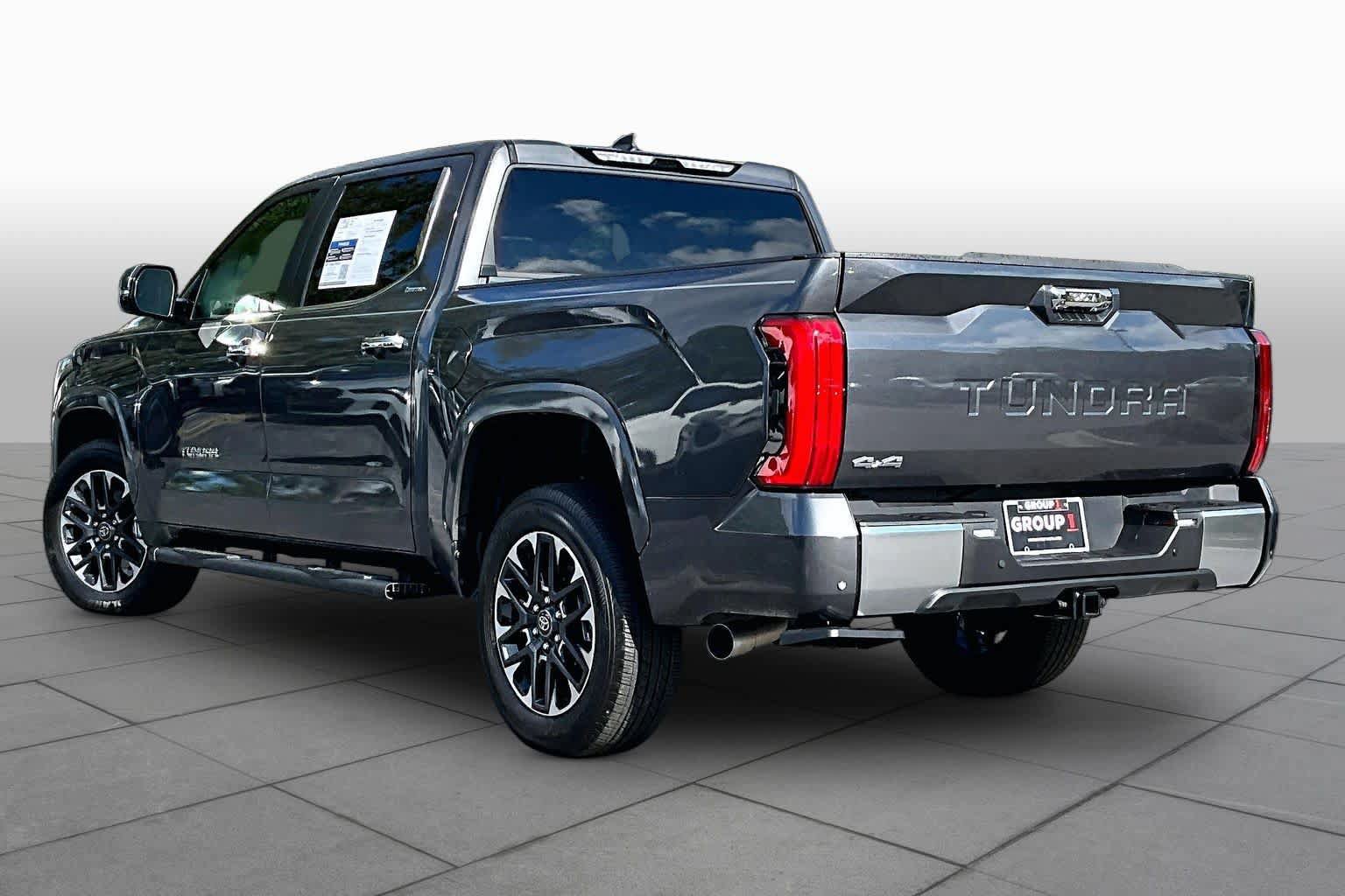 Used 2025 Toyota Tundra Limited AWD/4WD image 12